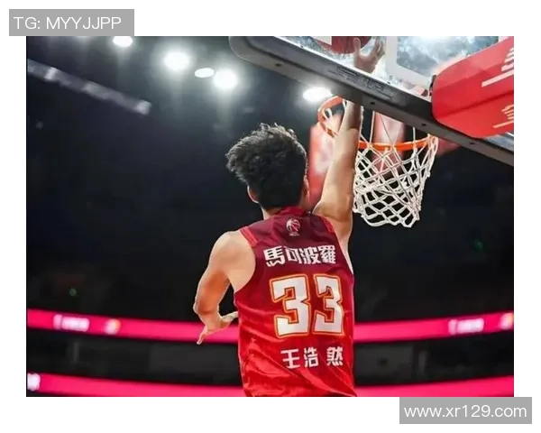 深圳篮球队逆袭之路揭秘：从低谷到巅峰的杯赛传奇故事